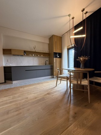 Продаю кв с ремонтом 2х комн район цирка Степана Бандеры37 - фото 1