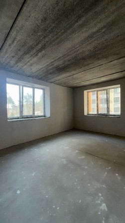 Продається простора 2-кімнатна квартира в центрі Ірпеня, ЖК Фаворит Преміум, поряд два парки, школа  - фото 1