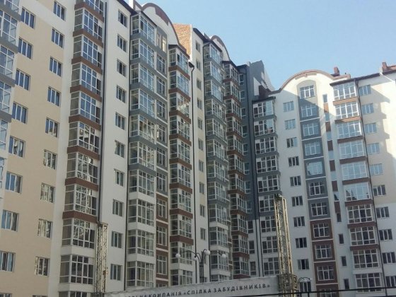Велика 3К для сім’ї — кухня 20.7 м² Івано-Франківськ