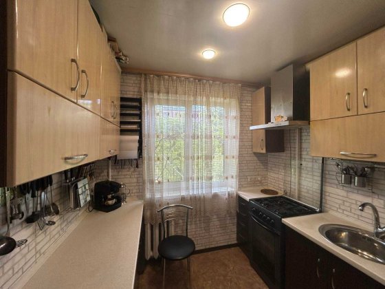 Продаж гарної 3-кімнатної квартири в Покровському районі Кривий Ріг