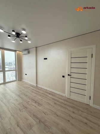 Продаж 1 кімната квартира з ремоннтом біля Велесу - фото 1