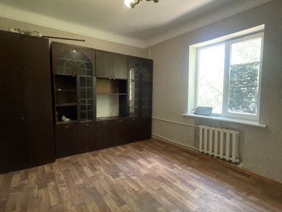 Продаж великої 2-х кімнатної сталінки  на Сталевій Кривий Ріг