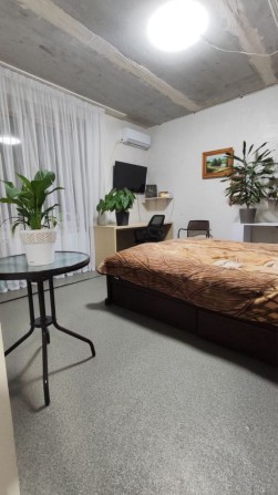 Продаж двокімнатної квартири з ремонтом, меблями! Мінімальне оформл - фото 1
