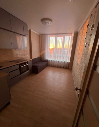 -2000$ Квартири з мінімальним оформленням, Центральний парк - фото 1