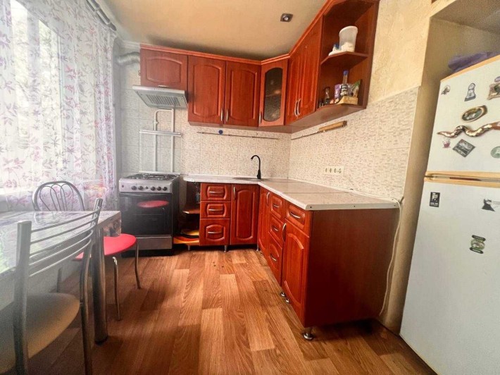 Продам двокімнатну квартиру по вулиці Ф. Караманиць - фото 1