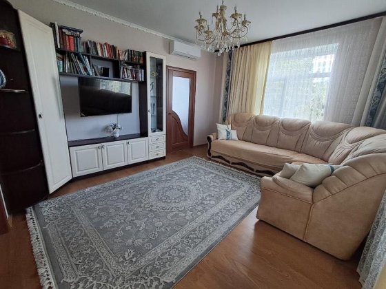Продам квартиру з ремонтом та меблями .СВІТЛО Є ЗАВЖДИ. Кривий Ріг