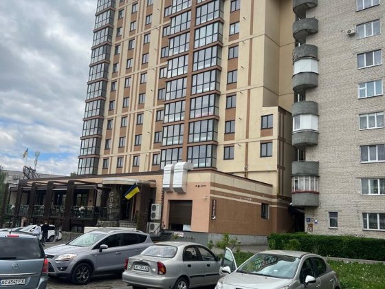 Продам 2-х кімнатну квартиру 92m2 Луцьк
