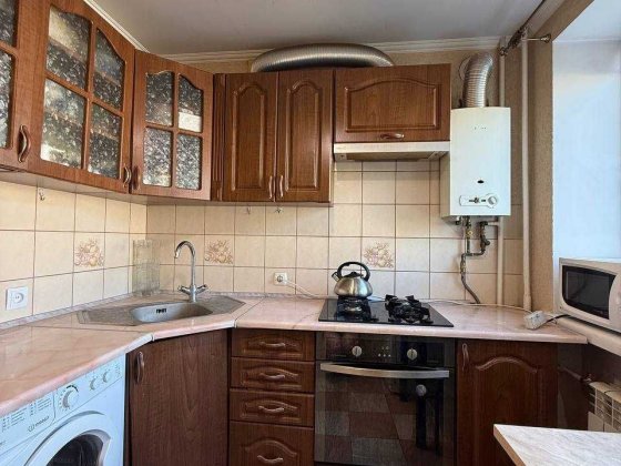 Продам 1 кімнатну квартиру (вул. Львівська) Луцьк