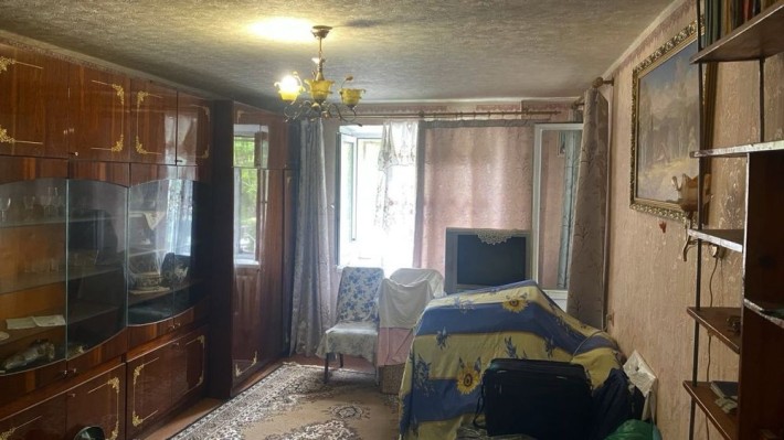 Продаж 1о кімнатної квартири в Центрі біля річкового вокзалу - фото 1