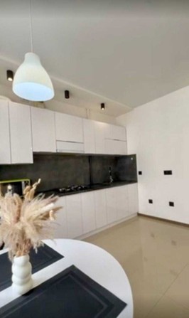 Продаж 1 кім.квартири з функіоналом півторачки в ЖК з власним озером - фото 1