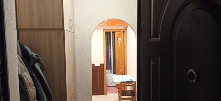 Квартира 1 кімнатна Луцьк 1 поверх в 3 поверховому жб - фото 1