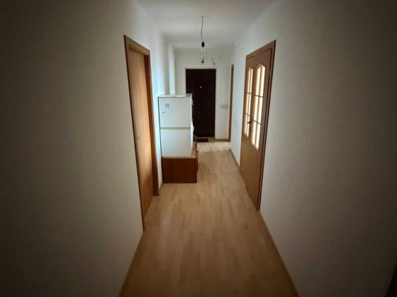 Продам 4-кімнатну квартиру район ПортСіті