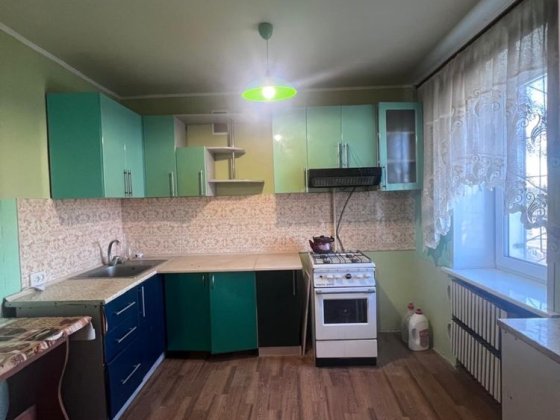 Продам 4х ком.квартиру ул.Рекордной,44 квартал Кривий Ріг