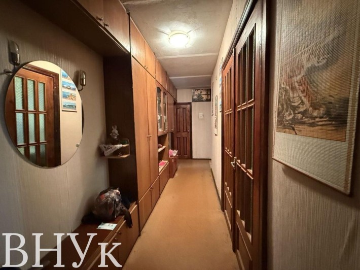 Продам 3 к. квартиру, цегляний будинок, 4 поверх, р-н Стадіону - фото 1