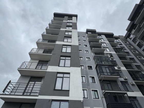 Простора 2-кімнатна квартира 71 м² у закритому ЖК | Індивідуальне опалення Івано-Франківськ