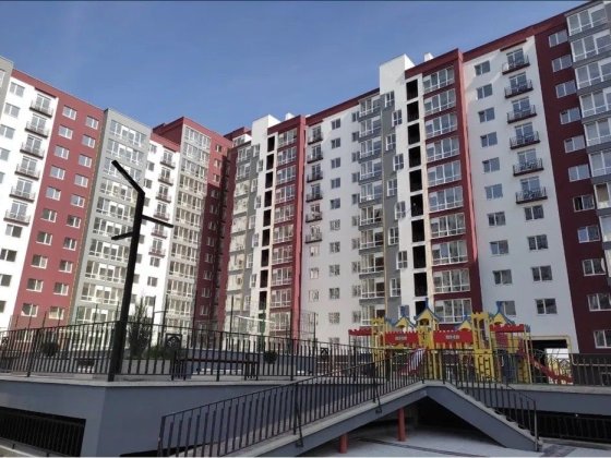 Продаю 2 кімнатну квартируна 6 поверсі район Княгинин Івано-Франківськ