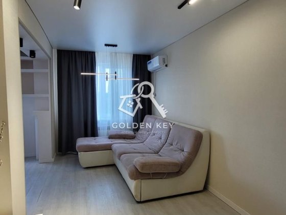 Продаж 2-кімної квартири по вул. Петра Дорошенка Кривой Рог