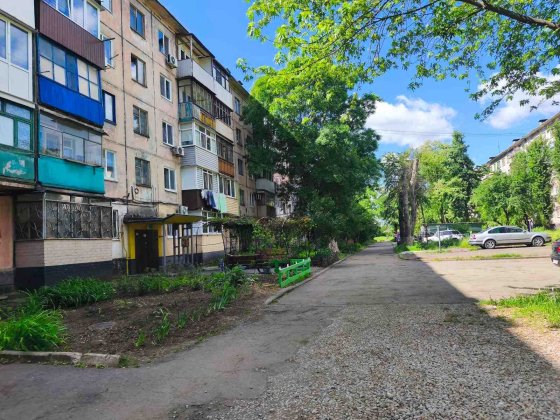 1 кімн.квартира під кап.ремонт . "Промінь" Кривой Рог