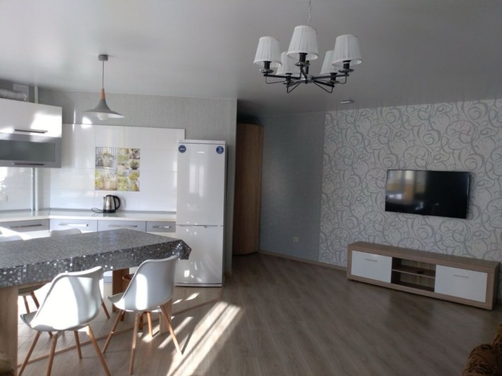 Продам 3-х кімнатну квартиру по вулиці Конякіна. Власник. - фото 1