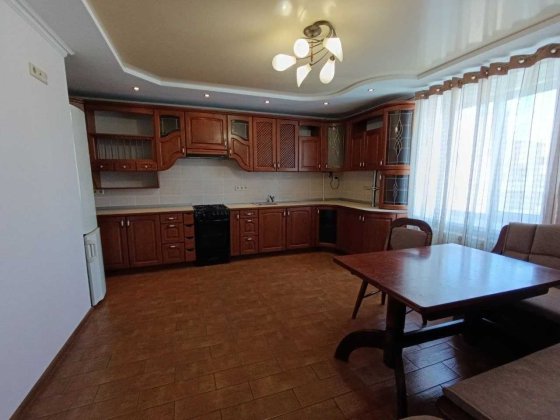 дворівнева 4 кім квартира, вул. Кисілевської. Ваучер. Ивано-Франковск