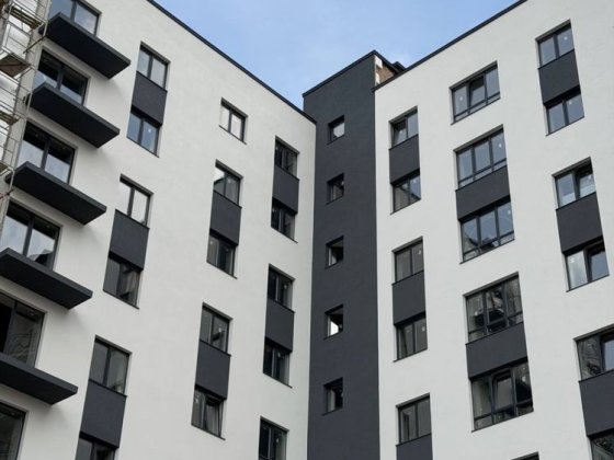 2 кім квартира з індивідуальним газовим опаленням