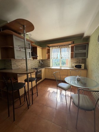 Продам 3 кімнатну квартиру по проспекту Почтовому 74. - фото 1