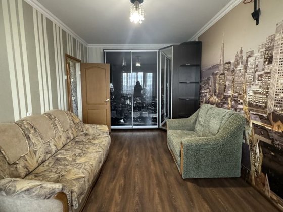 Продажа 1 ком кв , на Дзержинке ( ул Якира ) Кривий Ріг