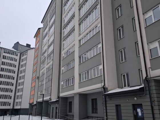 Продаю панорамну 4кімнатну квартиру на березі річки.Газифікована.110м2 Івано-Франківськ