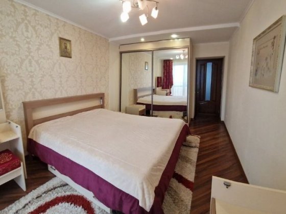 2 кімнатна квартира з ремонтом Ивано-Франковск