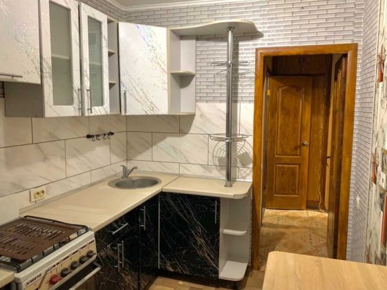 Продам 2х кімнатну квартиру на Дніпро шосе Кривий Ріг