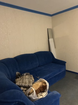 Продам квартиру на Кресі по Рзянкіна в чешці на 1 поверсі з новим санвузлом, просторою кухнею і кімн - фото 1