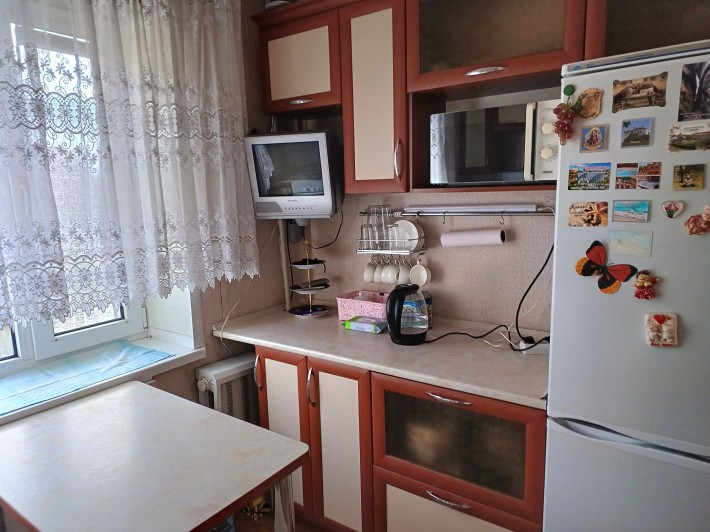 Сдам  2х кв .ЦНАП В.Стуса кирпич.8500 грн - фото 1