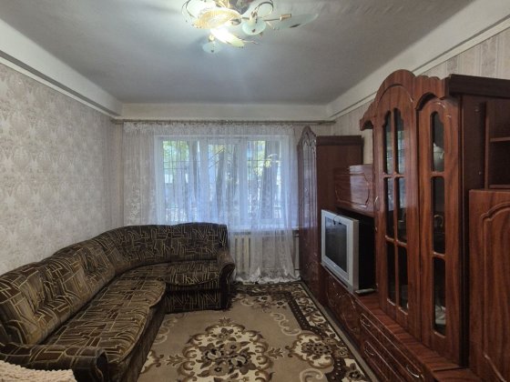 Сдам  2 к квартиру, р-н Черёмушки.