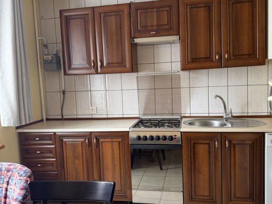 Здам однокімнатну квартиру в центрі міста (довгостроково) Каменец-Подольский