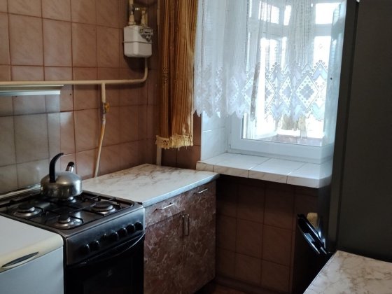 Здам 1кім.кв. біля кіно-у "Юність" Кам'янець-Подільський