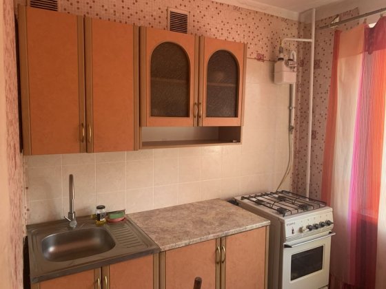 Здається 2-х кімнатна квартира в Центрі Коростень