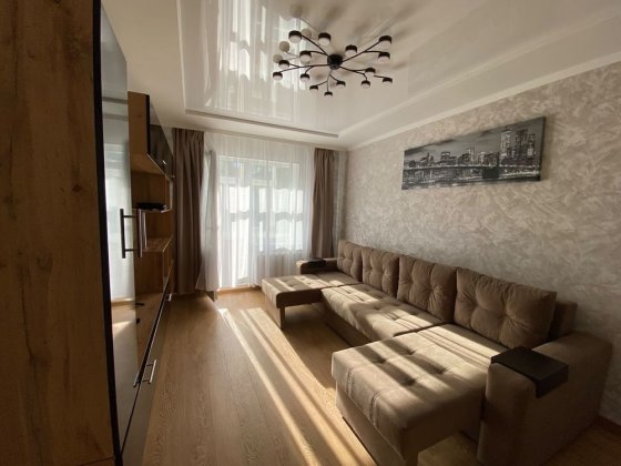 Здається однокімнатна в центрі м.Лубни в будівлі ЗАГСА Лубны