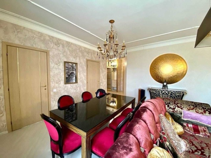 3-кімнатна, 122 м², центр, вул. Пилипчука, дизайнерський ремонт/Продається люксова квартира в центрі - фото 1