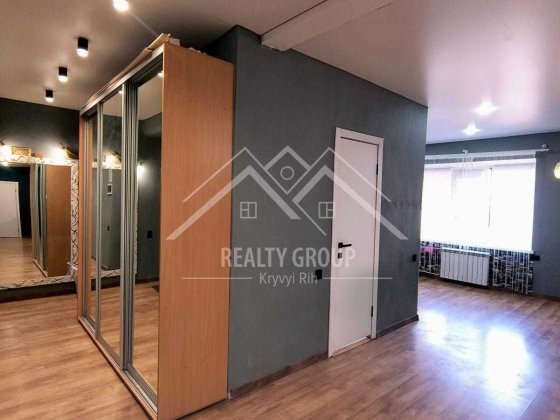 Продам 4к кв на Соцмісті з ремонтом Кривий Ріг
