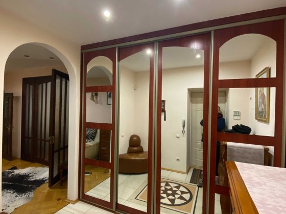 Продаж по Ваучеру можливо! 3к приватний маєток 128м2 в Центрі. VRV ID: 37390 Хмельницький