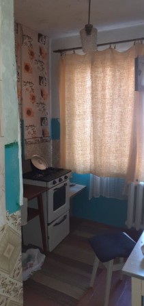 Продам СРОЧНО 2-х комнатную квартиру без  долгов возможен обмен на авто расмотрю любые варианты - фото 1