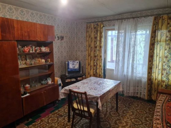 Продам "Чешка" 1к 3/5 ул.В. Матусевича. Кривий Ріг