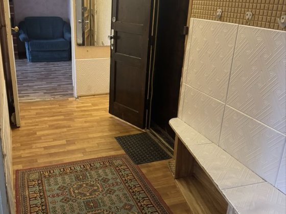 Здається 2 кімнатна квартира на довгий термін