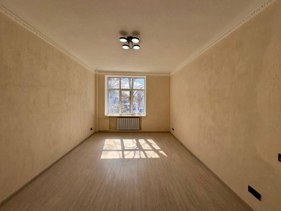 Продається 4 к. кв. на вул. Петропавлівська. ЄВідновлення Сумы