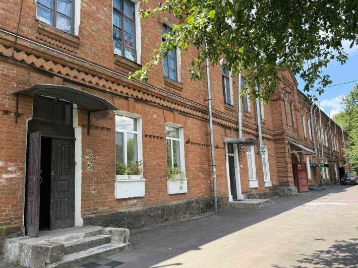 Продаж 2к квартири по вул. Симона Петлюри - фото 1