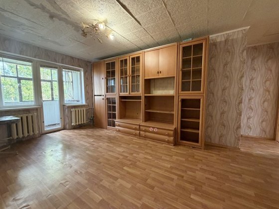 Продам 3- ри кімнатну, Кривий Ріг  (площа В. Великого) Кривой Рог