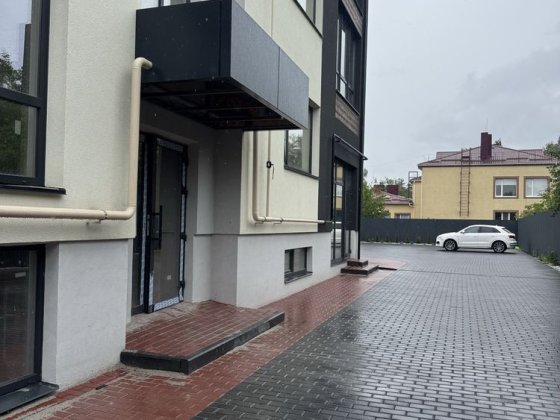 Сучасна квартира-студія в новому клубному будинку Ровно