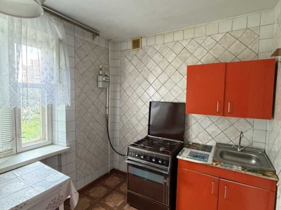 1к.квартира, Сади, 37м2, цегла, чешка  3/5