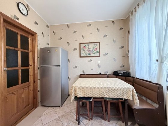 Продам 2-шку центр 60 кв.м. Суми