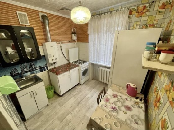 Продам свою квартиру на Восходе, по улице Вадима Гурова Кривой Рог